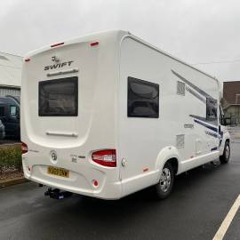 Class C , Swifte Escape 674