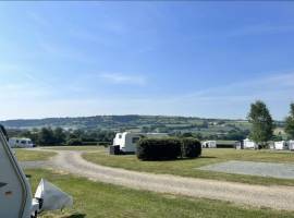 Daisy Bank Caravan Park 