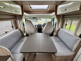 Class C , BURSTNER DELFIN TD727