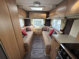 Class C , Swift Bolero 630PR - U-Shaped End Lounge 