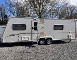 Bailey senator twin axle fixed bed 2008