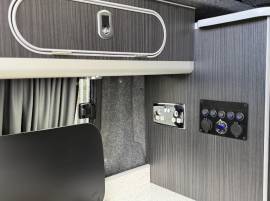 Class B , Nissan NV300