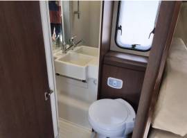 Class C , Ford motorhome / low miles / fsh