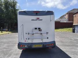 Class C , Ford motorhome / low miles / fsh